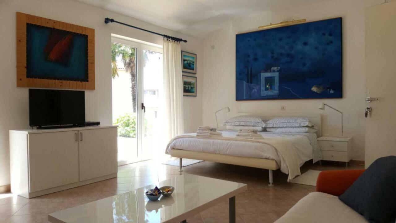 Corte Dei Merli Apartment & Studio โรวีน ภายนอก รูปภาพ