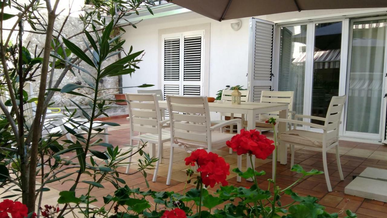 Corte Dei Merli Apartment & Studio โรวีน ภายนอก รูปภาพ