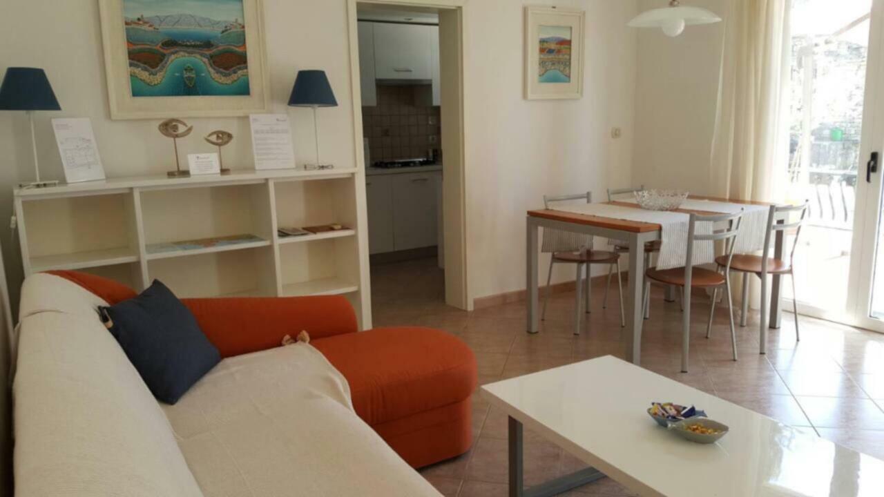 Corte Dei Merli Apartment & Studio โรวีน ภายนอก รูปภาพ